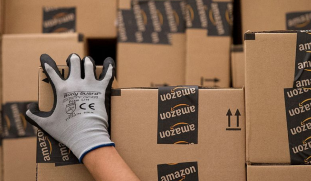 Image of Amazon boxes